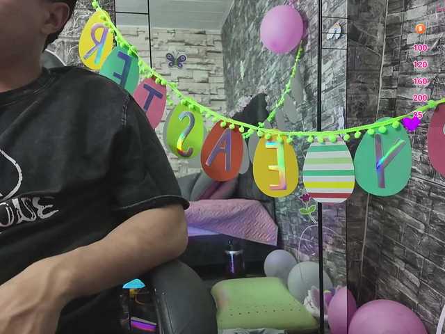 Preview of rich-couple-69