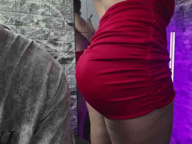 Rich-couple-69 webcam