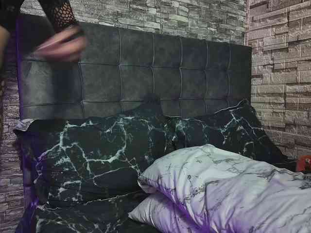 Rich-couple-69 webcam