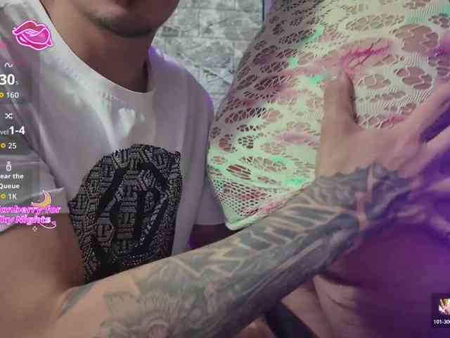 Rich-couple-69 webcam