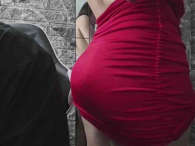 Rich-couple-69 webcam