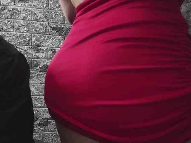 Rich-couple-69 webcam