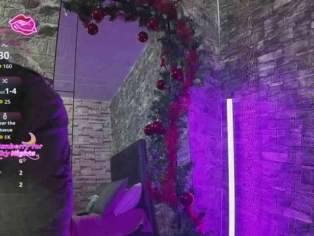 Rich-couple-69 webcam