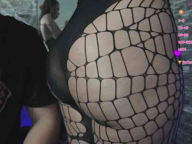 Rich-couple-69 webcam