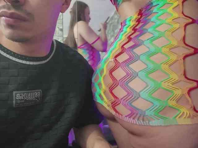 Rich-couple-69 webcam