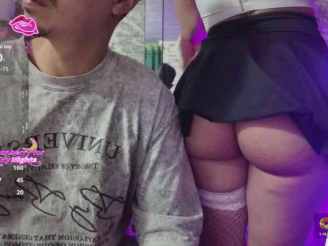 Rich-couple-69 webcam