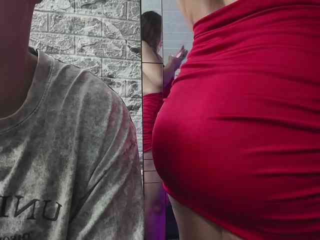 Rich-couple-69 webcam