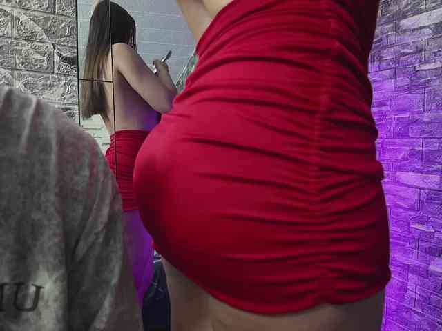 Rich-couple-69 webcam