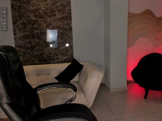 HaleyGreen's BongaCams show and profile