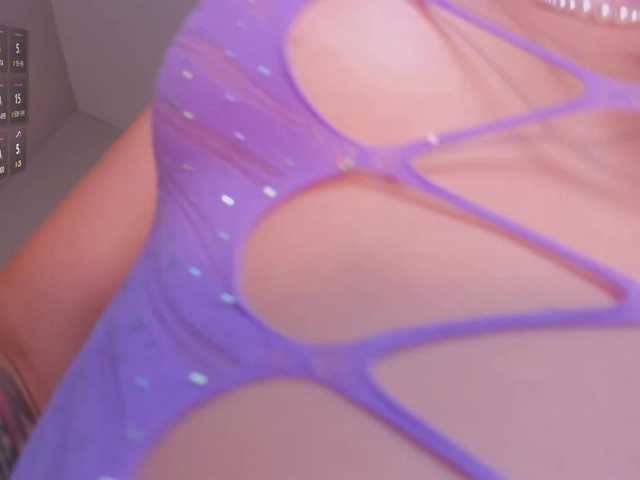 HaleyGreen's BongaCams show and profile