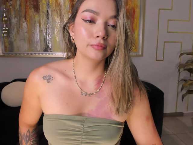 HaleyGreen's BongaCams show and profile