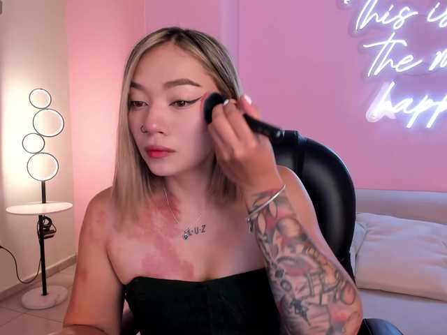 HaleyGreen's BongaCams show and profile