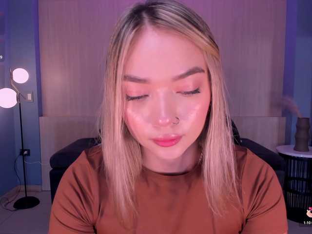 HaleyGreen's BongaCams show and profile