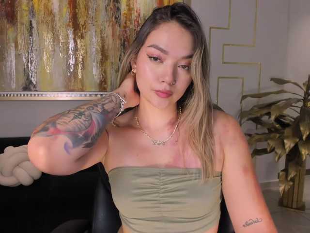 HaleyGreen's BongaCams show and profile