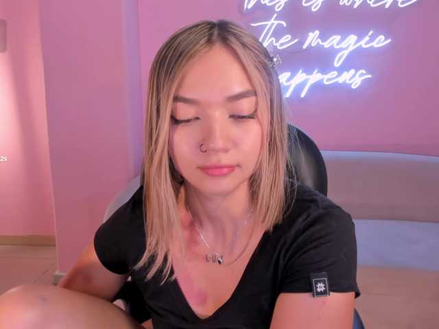 HaleyGreen's BongaCams show and profile