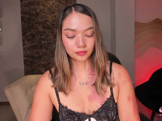 HaleyGreen's BongaCams show and profile