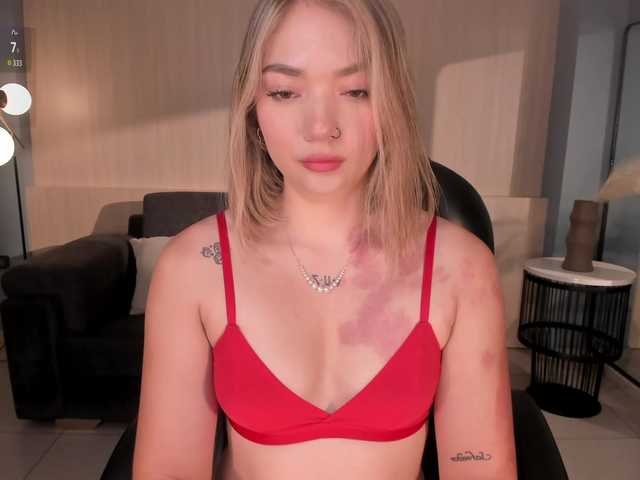 HaleyGreen's BongaCams show and profile