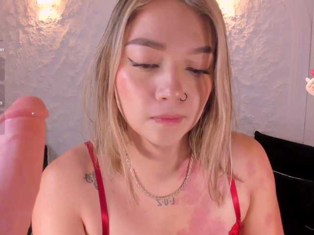 HaleyGreen's BongaCams show and profile