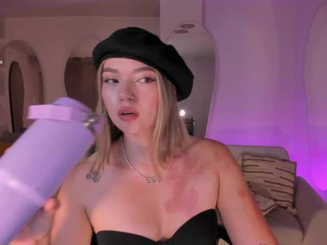 HaleyGreen's BongaCams show and profile