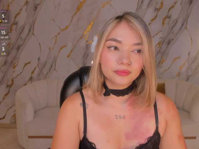 HaleyGreen's BongaCams show and profile