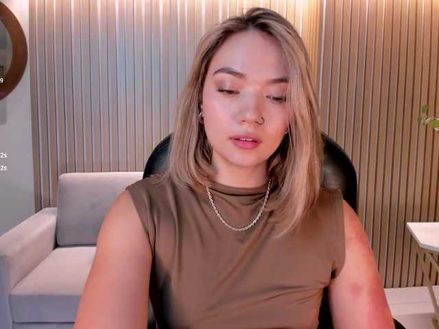 HaleyGreen's BongaCams show and profile