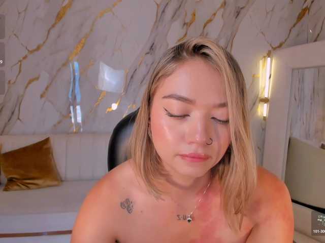 le modèle HaleyGreen est en webcam porno dans un show sur le site bongacams, il possède les tags suivants: Latino/Hispanic,Blonde,Shaved