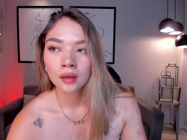 HaleyGreen's BongaCams show and profile