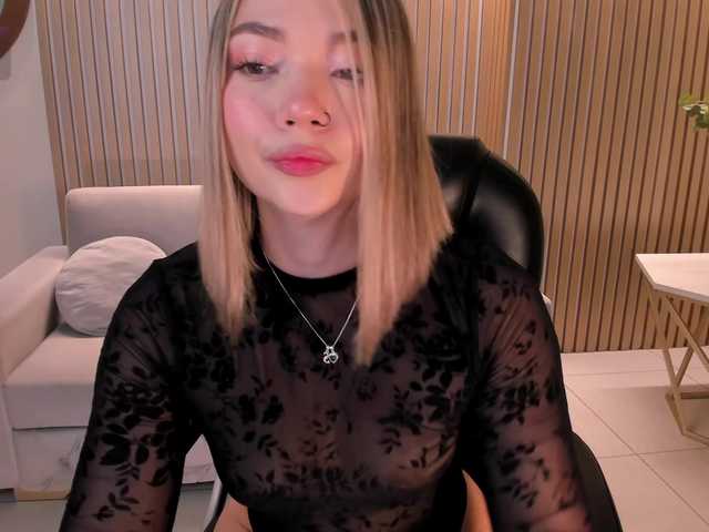 HaleyGreen's BongaCams show and profile