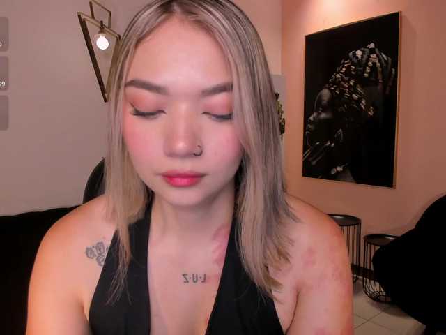 HaleyGreen's BongaCams show and profile