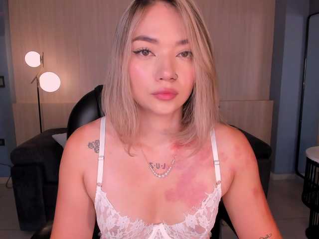 HaleyGreen's BongaCams show and profile