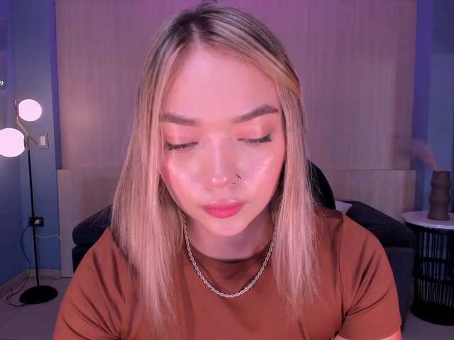 HaleyGreen's BongaCams show and profile