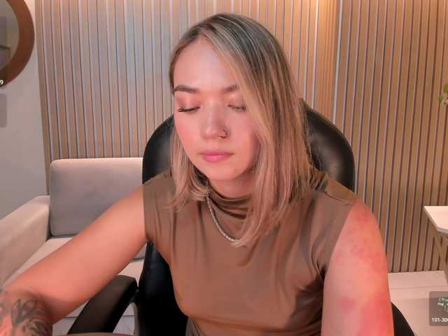 HaleyGreen's BongaCams show and profile