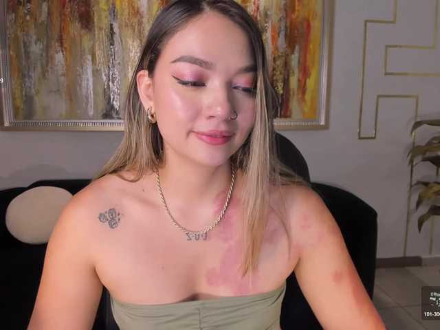 HaleyGreen's BongaCams show and profile