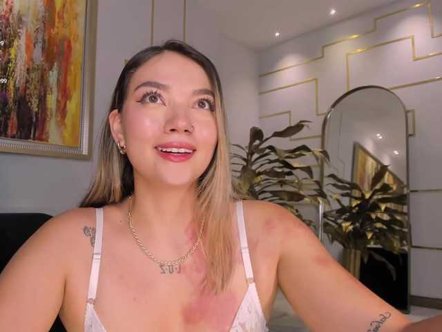 HaleyGreen's BongaCams show and profile