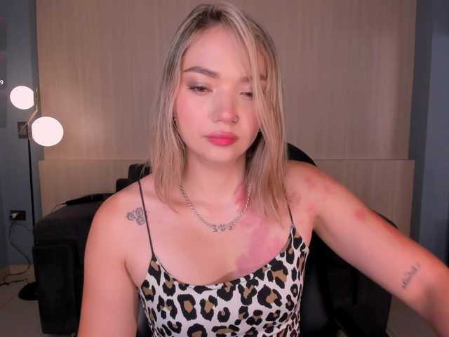 HaleyGreen's BongaCams show and profile