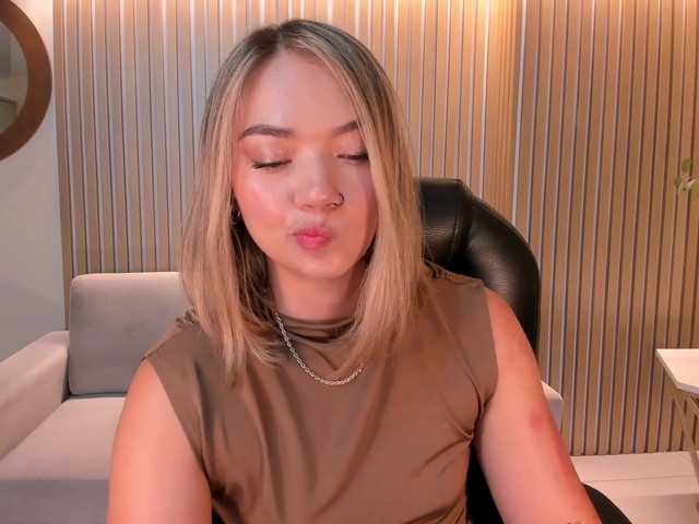 HaleyGreen's BongaCams show and profile