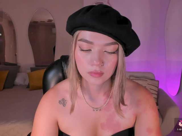 HaleyGreen's BongaCams show and profile