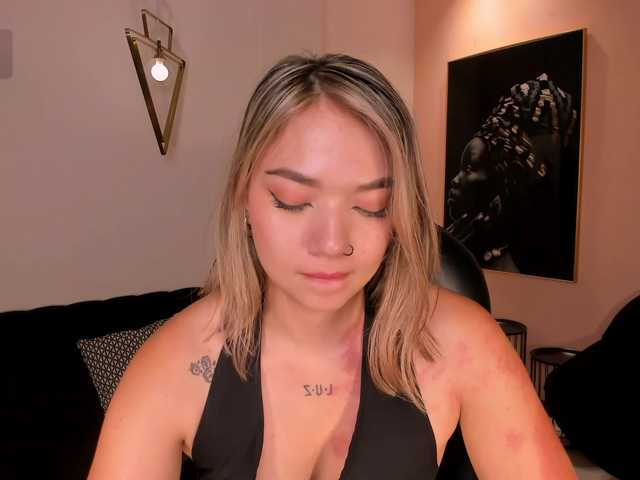 HaleyGreen's BongaCams show and profile