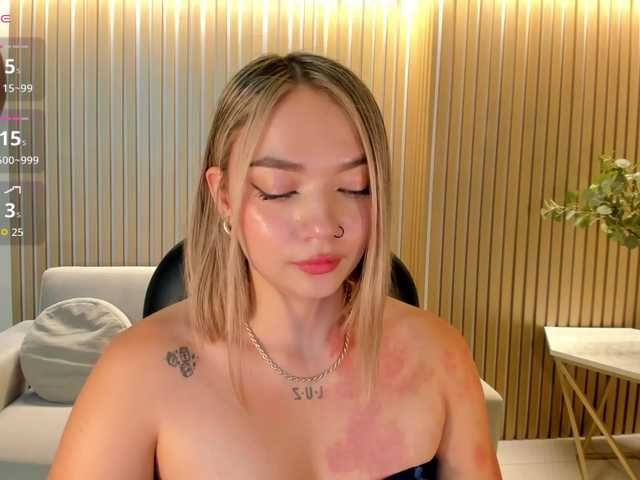 HaleyGreen's BongaCams show and profile