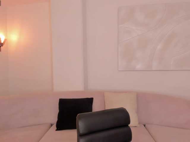 VenusClaire's BongaCams show and profile