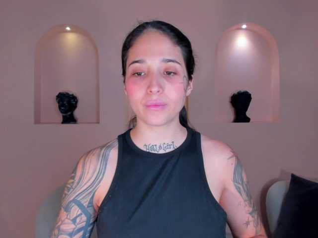 VenusClaire's BongaCams show and profile