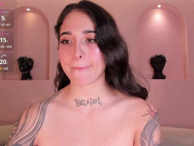 VenusClaire's BongaCams show and profile
