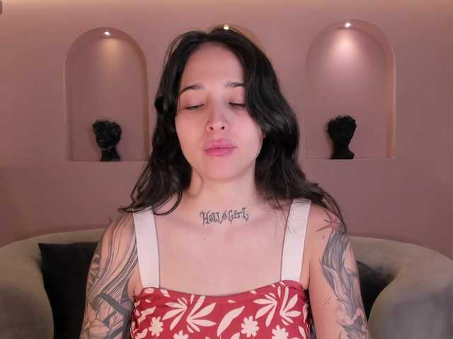 VenusClaire's BongaCams show and profile