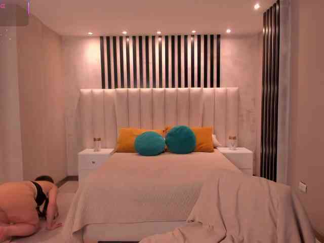 LaurenNoir LaurenNoir