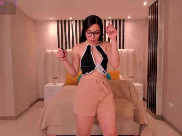 LaurenNoir LaurenNoir