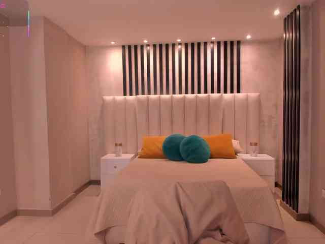 LaurenNoir LaurenNoir