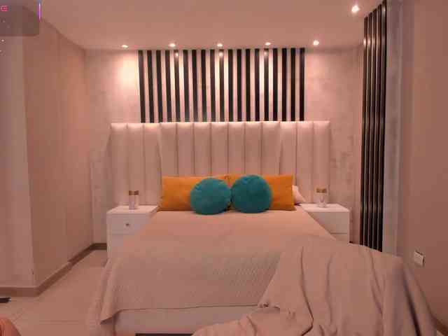 LaurenNoir LaurenNoir