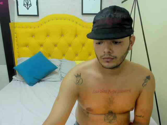 ValeriaAndJones ValeriaAndJones