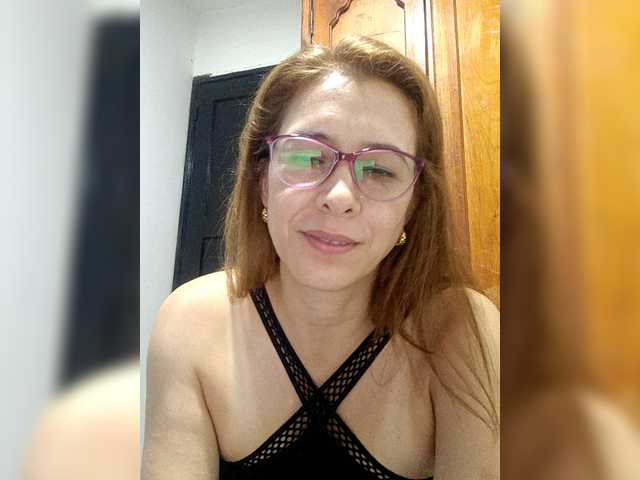 simoneta's BongaCams show and profile