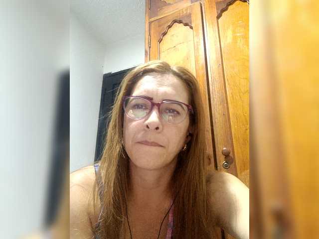 le modèle simoneta est en webcam porno dans un show sur le site bongacams, il possède les tags suivants: Latino/Hispanic,Blonde,Trimmed